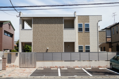 エントランス　ゆとりのあるエントランスです