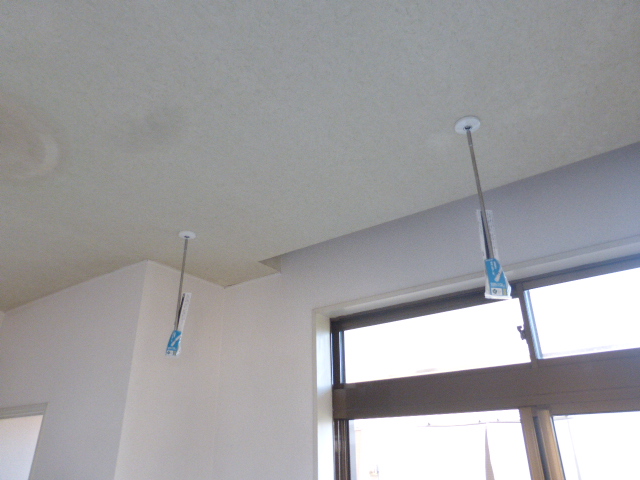 その他設備　雨天・外出時に便利な室内物干し付