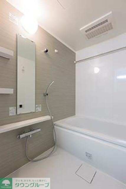 バス・シャワールーム　※写真は同タイプ住戸です。