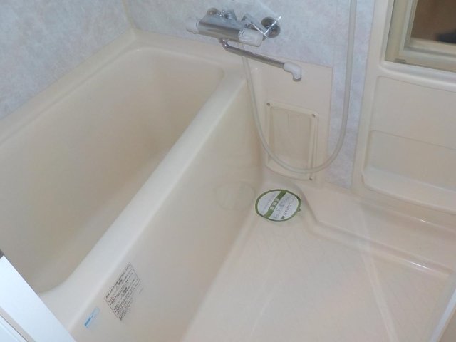 バス・シャワールーム　お風呂です