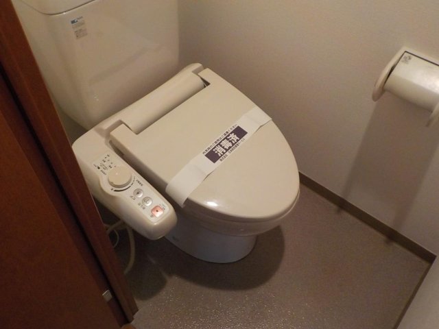 トイレ　落ち着いたトイレです