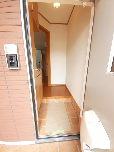 玄関　収納もある玄関です