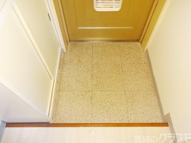 その他設備　玄関はこんな感じです。