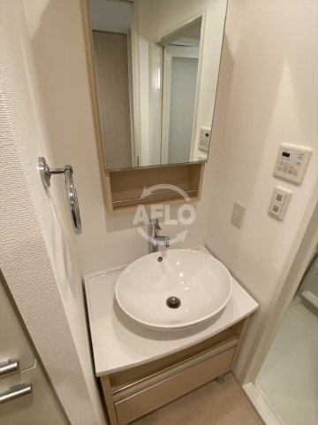 洗面設備　アーバネックス北浜　洗面化粧台