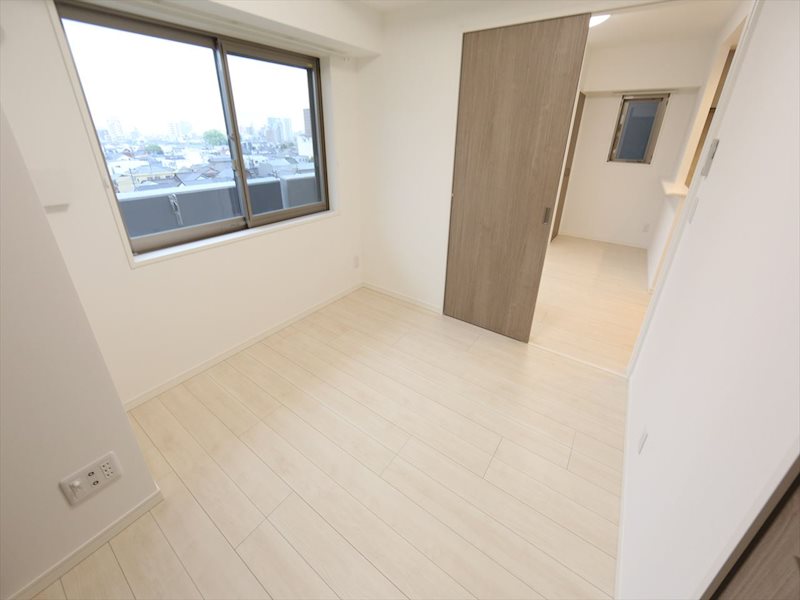 その他部屋・スペース　洋室5帖　クローゼット（収納充実してます）