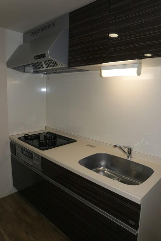 キッチン　壁付システムキッチン