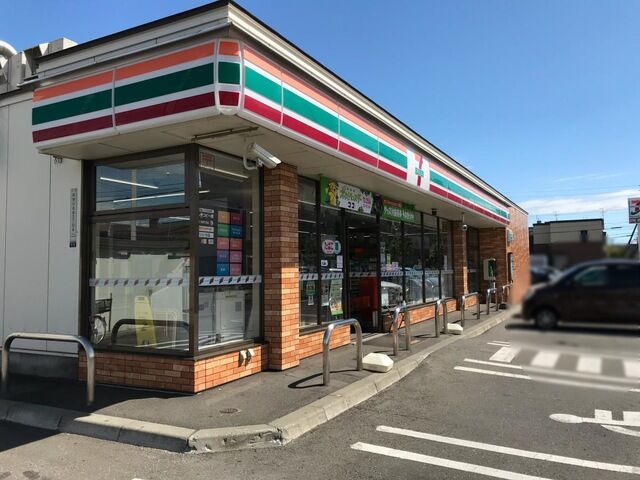 コンビニ　セブンイレブン札幌新琴似6条東店（コンビニ）まで356m