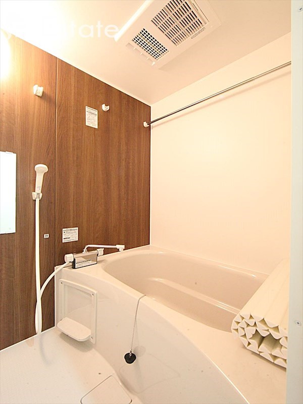 バス・シャワールーム　バスルーム