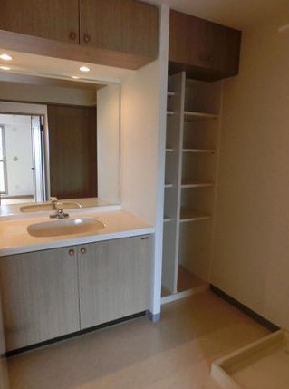 洗面設備　広々とした洗面スペース♪