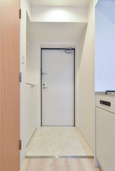 玄関　名古屋で一番初期費用の安い賃貸専門の不動産会社です(^^)