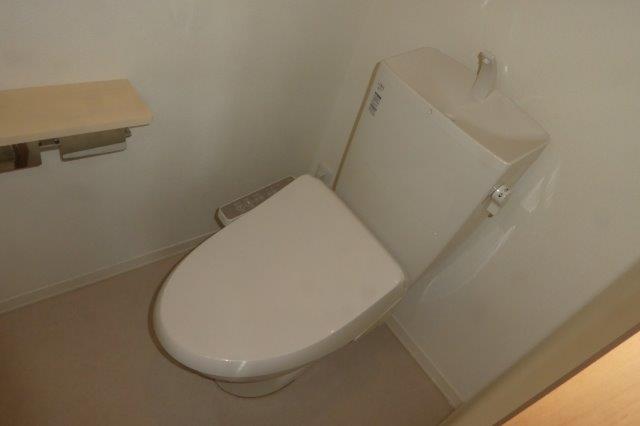 トイレ　シャワー付きトイレ