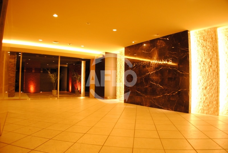 エントランス　アドバンス心斎橋グランガーデン　エントランス