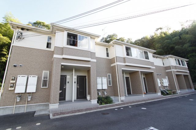 建物外観　落ち着いた雰囲気の外観です