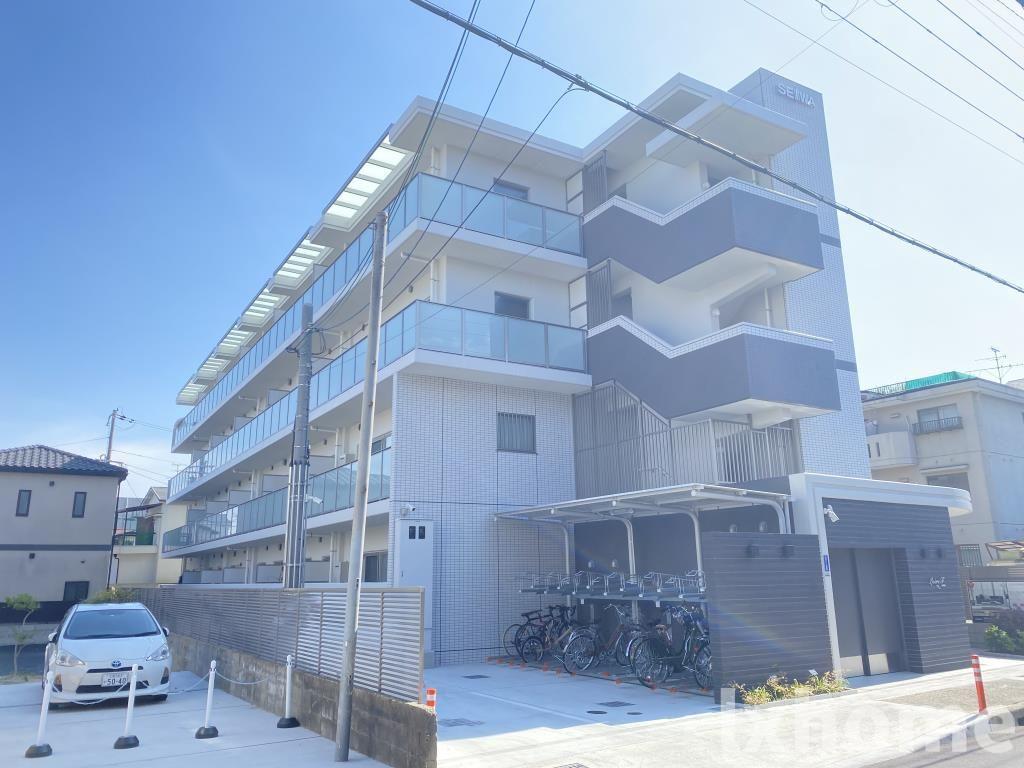 建物外観　外観は落ち着いています