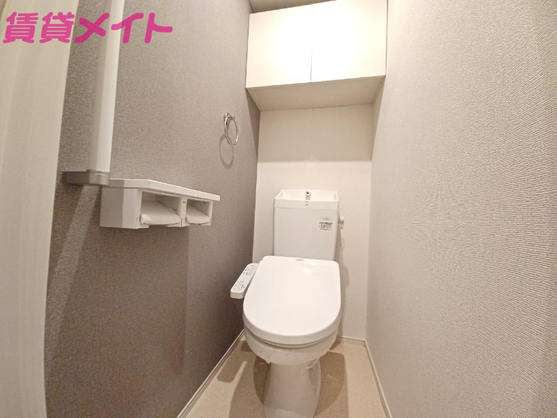 トイレ　同タイプ部屋写真です。