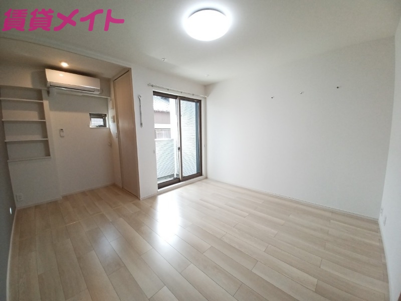 居室・リビング　同タイプ部屋写真です。