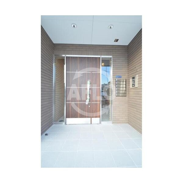 エントランス　さくらガーデン　エントランス