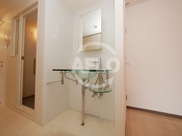 洗面設備　フローライト長堀　独立洗面台