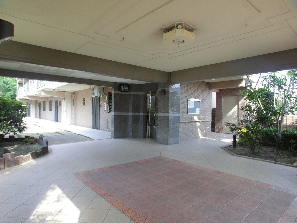 エントランス　※別号室参考画像の為、現況優先とします。