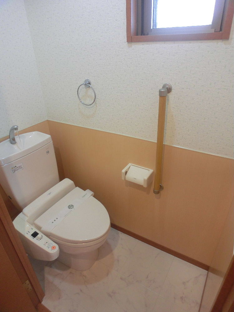 トイレ　※別号室参考画像の為、現況優先とします。