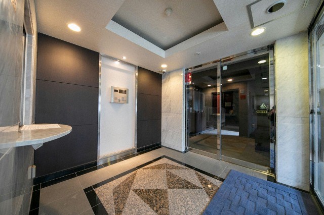 エントランス　エントランス