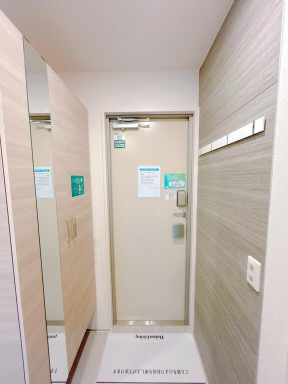 玄関　201号室の写真