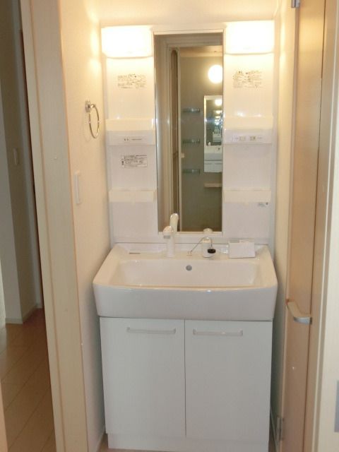 洗面設備　嬉しいシャンプードレッサー