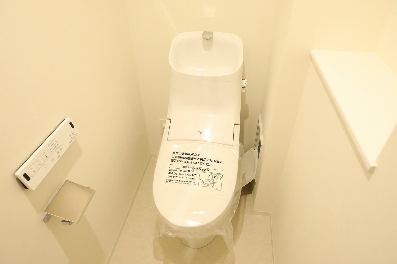 トイレ　トイレ