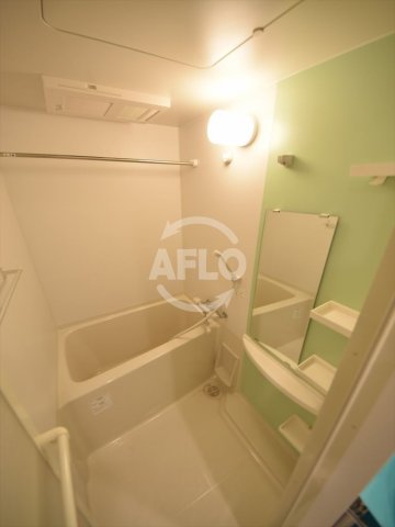 バス・シャワールーム　ラシュレエグゼ難波西　浴室換気乾燥暖房機付バスルーム