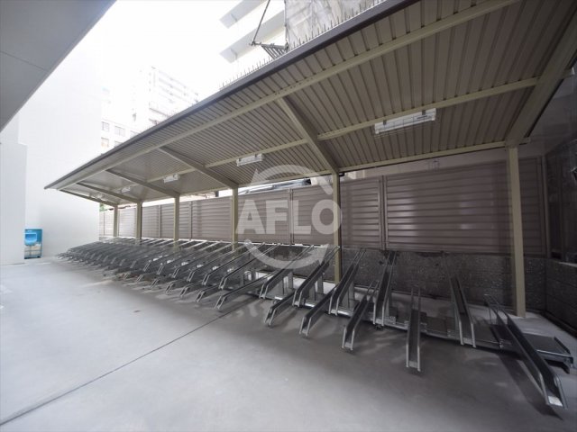 その他共有部分　ラシュレエグゼ難波西　駐輪場