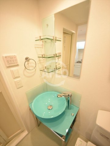 洗面設備　ラシュレエグゼ難波西　ボウル型独立洗面化粧台