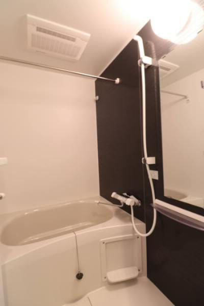 バス・シャワールーム　風呂