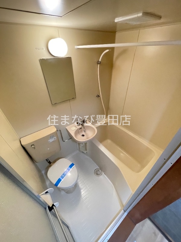 バス・シャワールーム　別室同型写真