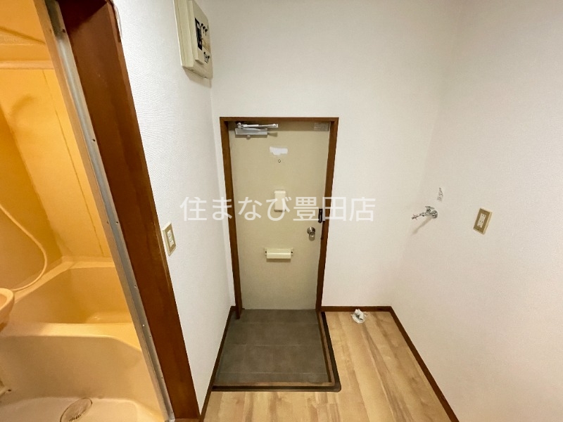 玄関　別室同型写真