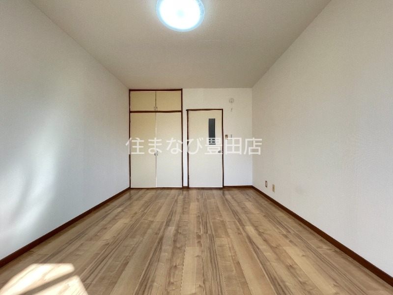 居室・リビング　別室同型写真