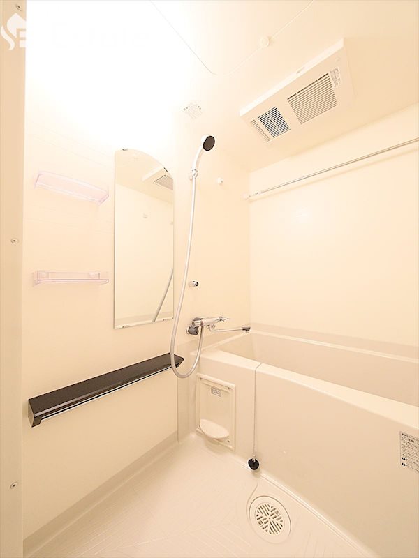 バス・シャワールーム　同仕様内装