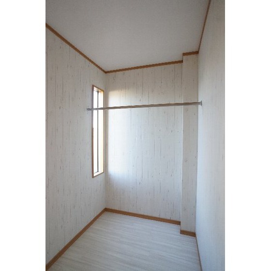 収納　２．４帖のサービススペース