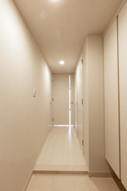 玄関　※写真は同タイプ住戸です。