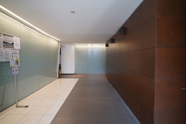 エントランス　エントランス