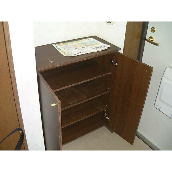 玄関　シューズBOX付