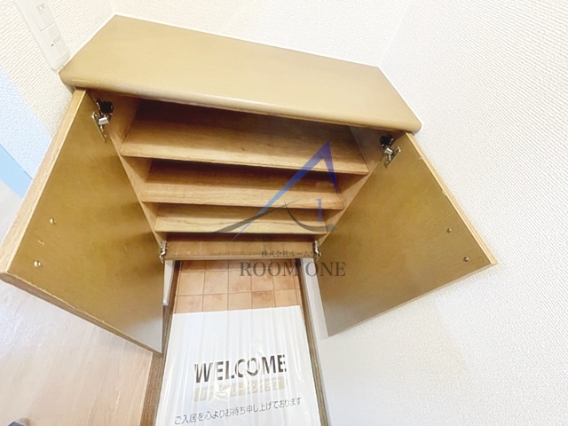 玄関　玄関です。