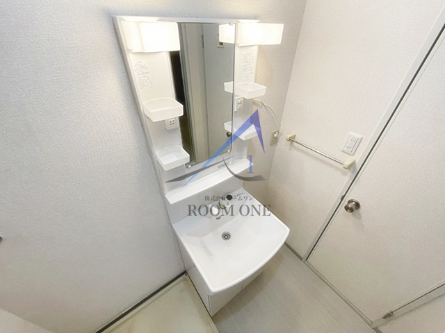 洗面設備　独立洗面台です。