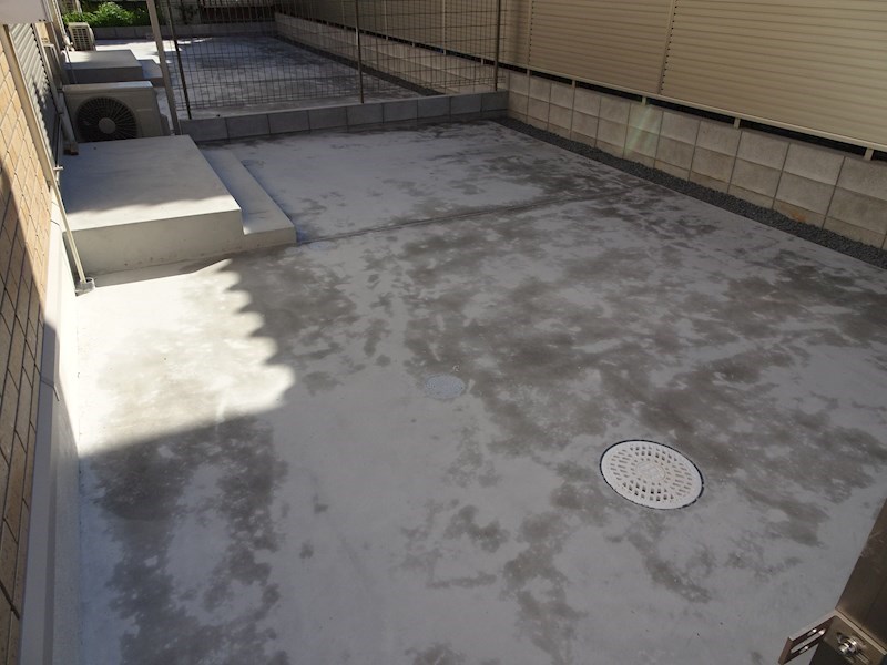 バルコニー　テラス