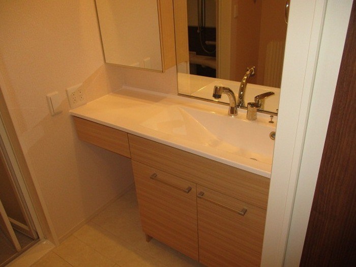 洗面設備　洗面化粧台