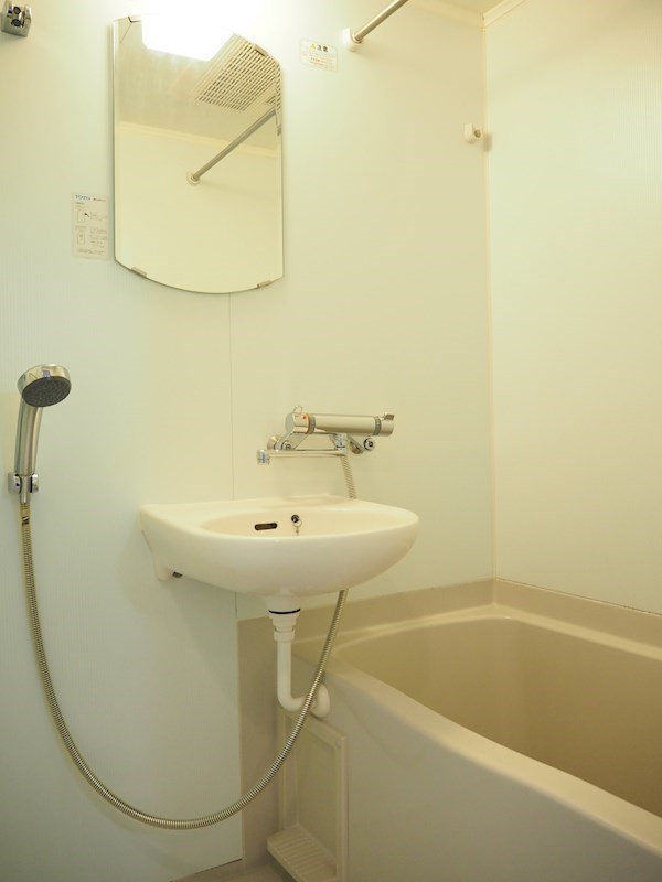 バス・シャワールーム　風呂