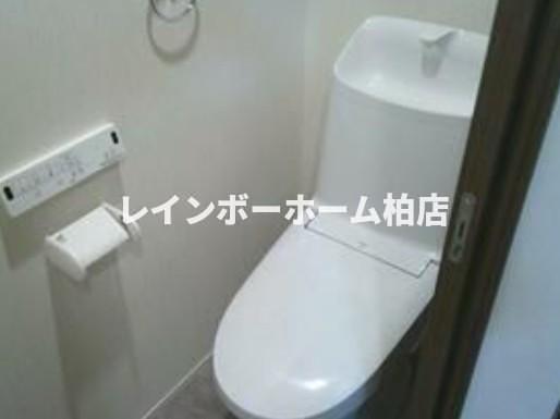 トイレ　落ち着いたトイレです