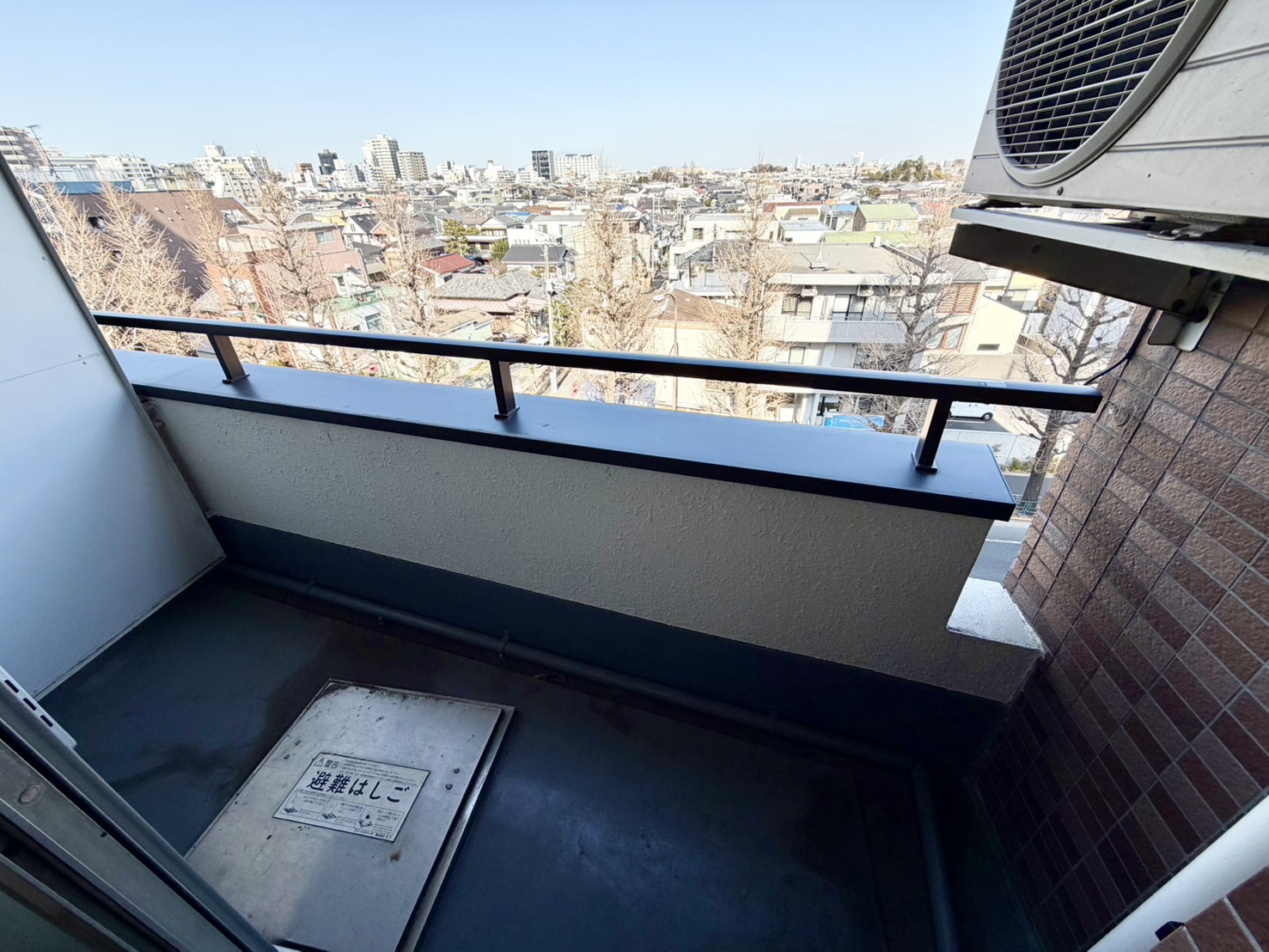 バルコニー　エレベーター無しです。お問合せ前にご確認下さい。