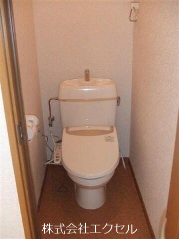 トイレ　温水洗浄機完備