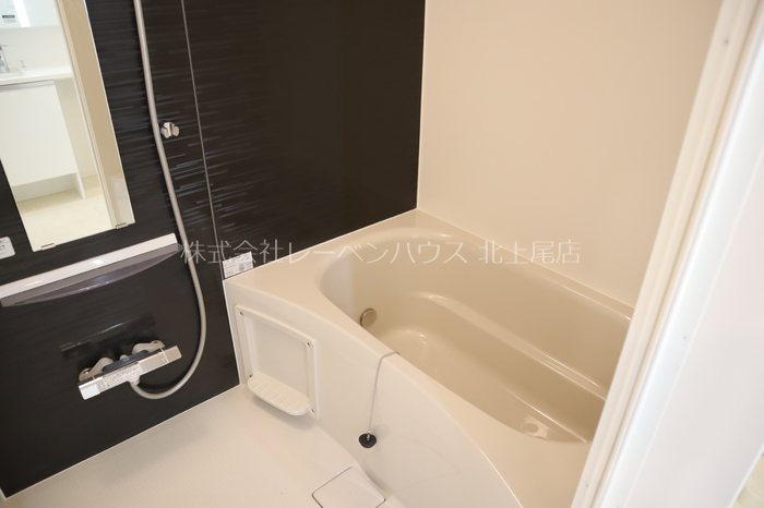 バス・シャワールーム　お問い合わせは048-772-8202