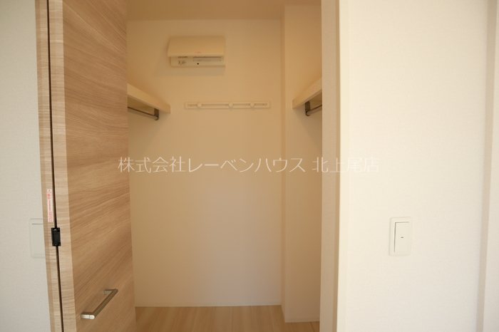 収納　お問い合わせは048-772-8202